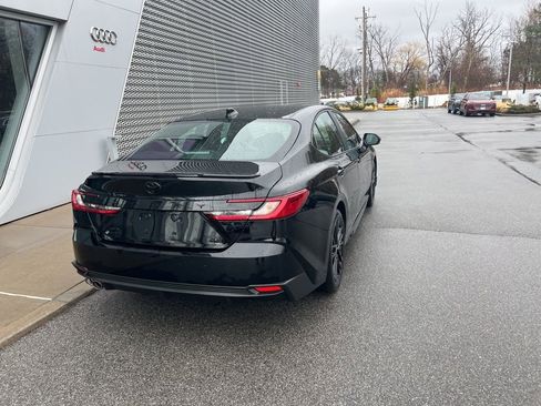 Used 2025 Toyota Camry SE image 25