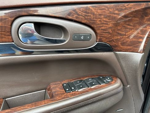 Used 2014 Buick Enclave Leather w/ Trailering Provision Package FWD image 12