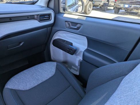 New 2025 Ford Maverick XLT w/ XLT Luxury Package image 18