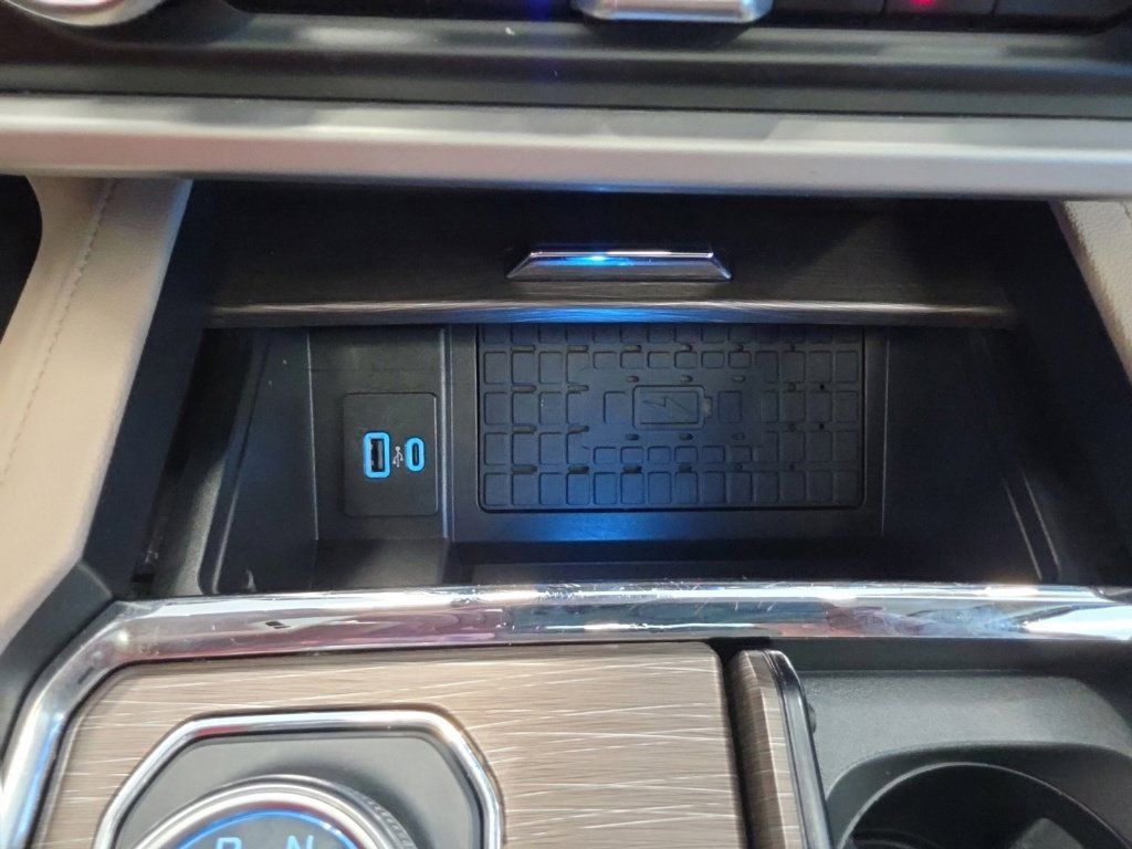 Used 2024 Ford Expedition Limited RWD image 25