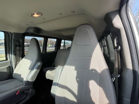 Used 2019 Chevrolet Express 3500 LT w/ LT Preferred Equipment Group image 23