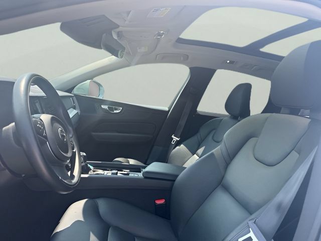 Used 2018 Volvo XC60 T6 Momentum w/ Advanced Package AWD/4WD image 14