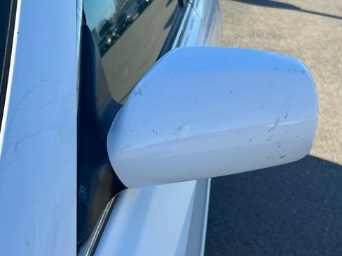 Used 2011 Toyota Camry XLE image 21