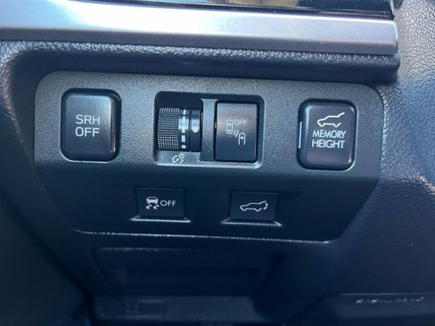 Used 2018 Subaru Forester 2.5i Touring AWD/4WD image 20