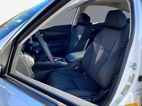 Used 2025 Honda Accord LX image 17