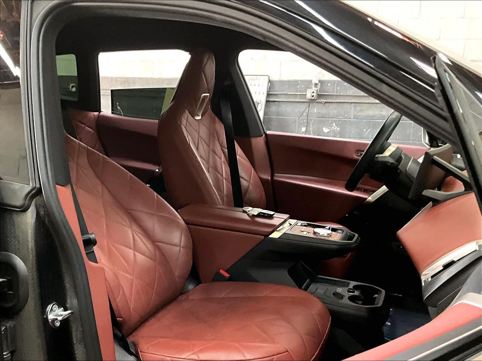 Used 2023 BMW iX M60 w/ Executive Package AWD/4WD image 11