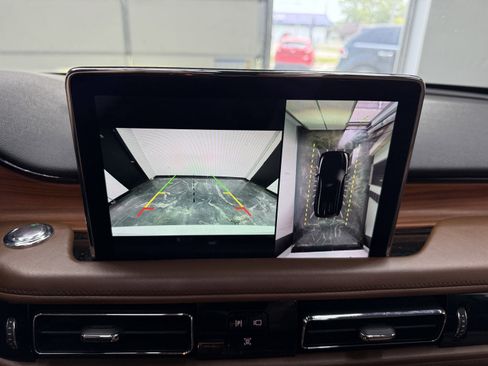 Used 2020 Lincoln Aviator Reserve w/ Equipment Group 201A AWD/4WD image 18