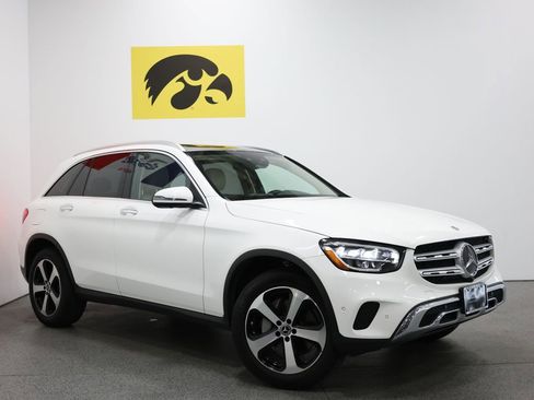 Used 2021 Mercedes-Benz GLC 300 4MATIC image 2