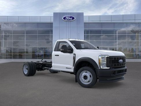 New 2026 Ford F550 image 9