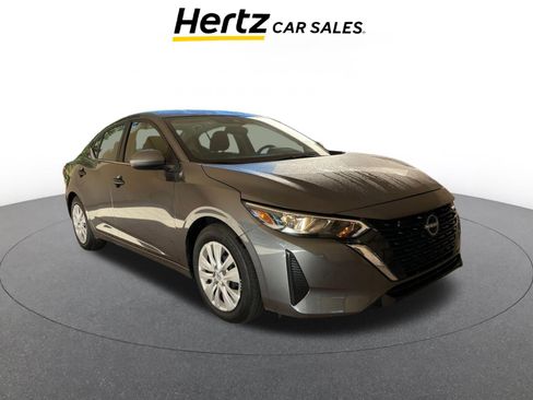 Used 2025 Nissan Sentra S image 1