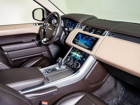 Used 2019 Land Rover Range Rover Sport HSE image 14