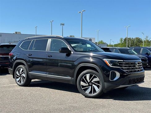 New 2025 Volkswagen Atlas SEL image 1