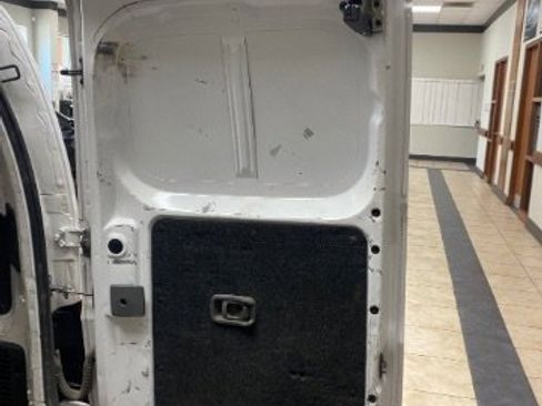 Used 2020 Nissan NV200 S image 16