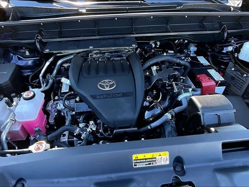 Used 2024 Toyota Highlander Limited AWD/4WD image 57