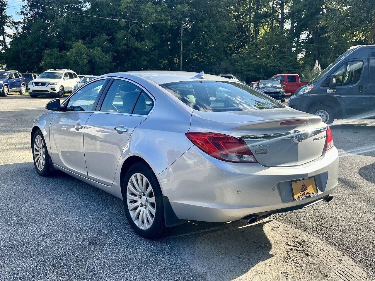 Used 2013 Buick Regal Premium FWD image 5