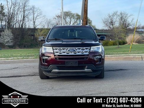 Used 2018 Ford Explorer XLT w/ Equipment Group 202A image 32
