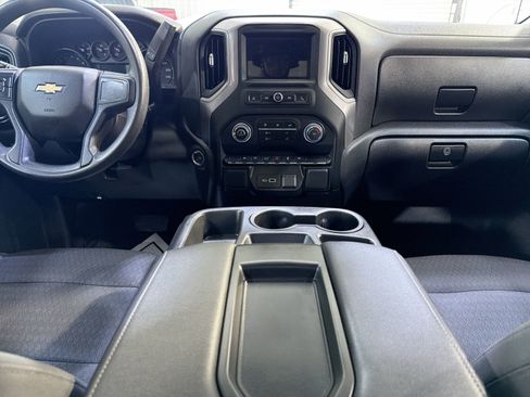 Used 2022 Chevrolet Silverado 1500 Custom image 21