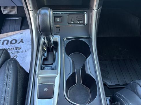 Used 2021 Subaru Ascent Limited w/ Technology Package image 19