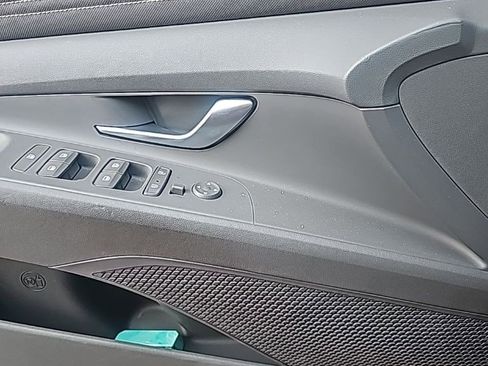 Used 2022 Hyundai Elantra SEL w/ Convenience Package image 13