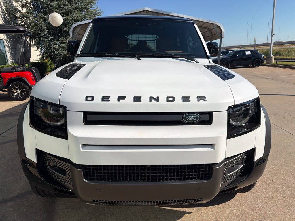 Used 2023 Land Rover Defender 110 V8 AWD/4WD image 8