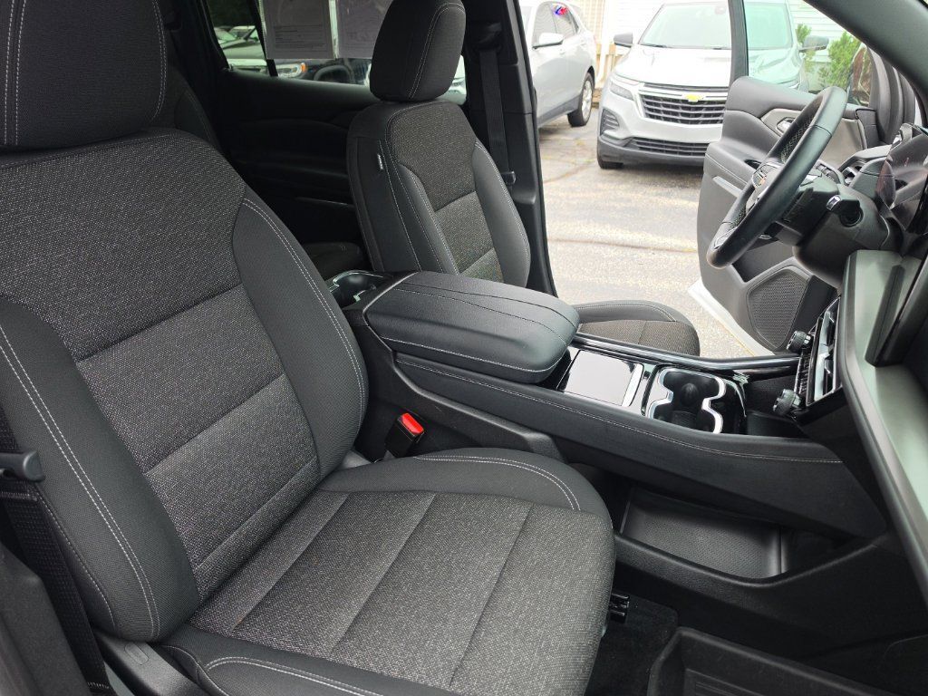 Certified 2024 Chevrolet Traverse LS w/ LPO, Floor Liner Package FWD image 27