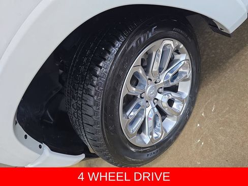 Used 2022 RAM 1500 Laramie AWD/4WD image 33