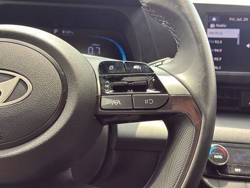Certified 2025 Hyundai Elantra Sport FWD image 26