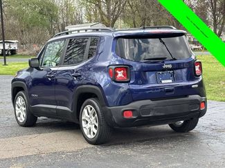 Used 2018 Jeep Renegade Latitude FWD video 2