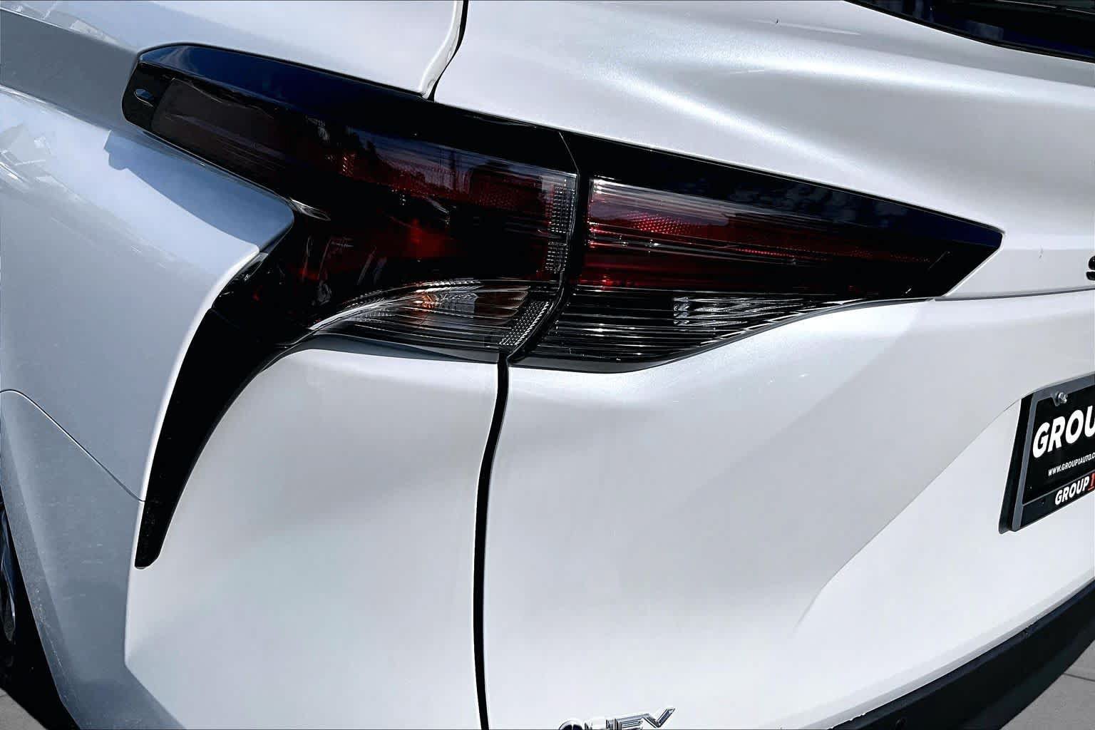 Used 2025 Toyota Sienna XLE FWD image 29