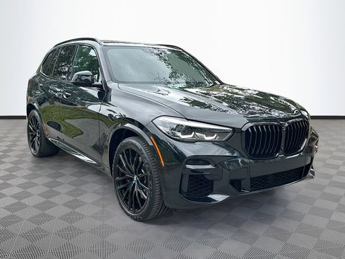Used 2022 BMW X5 M50i w/ Premium Package image 1