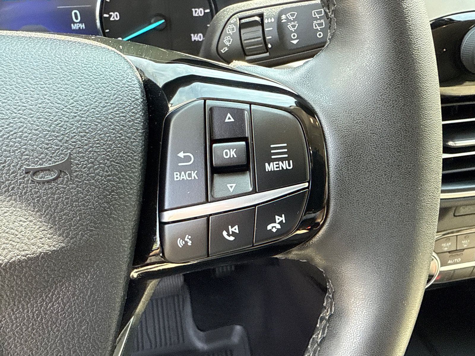 Certified 2022 Ford Escape SE w/ Cold Weather Package FWD image 13