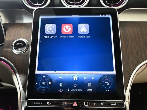 Used 2026 Mercedes-Benz GLC 300 4MATIC image 29