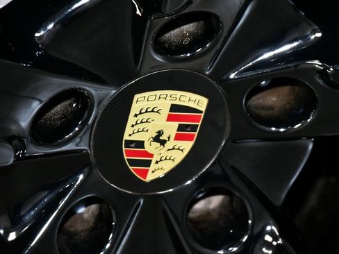 Used 2016 Porsche 911 Carrera 4 image 91