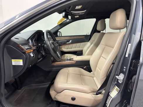Used 2013 Mercedes-Benz E 350 BlueTEC Sedan image 9