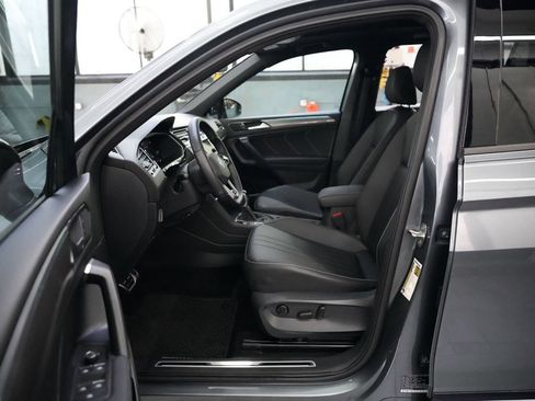 Used 2024 Volkswagen Tiguan SE R-Line FWD image 28