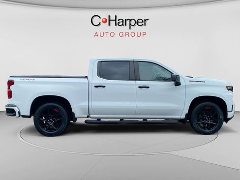 Certified 2021 Chevrolet Silverado 1500 RST w/ Redline Edition AWD/4WD image 2