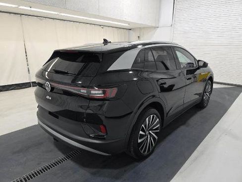 Used 2023 Volkswagen ID.4 Pro S Plus image 4