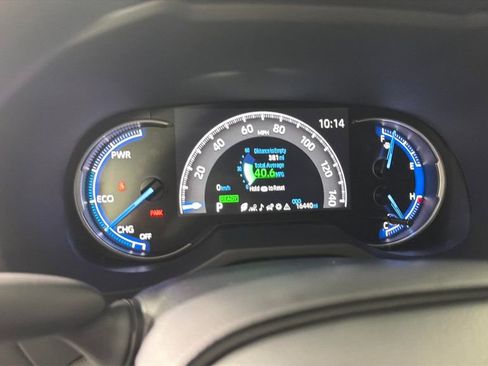 Used 2025 Toyota RAV4 LE AWD/4WD image 20