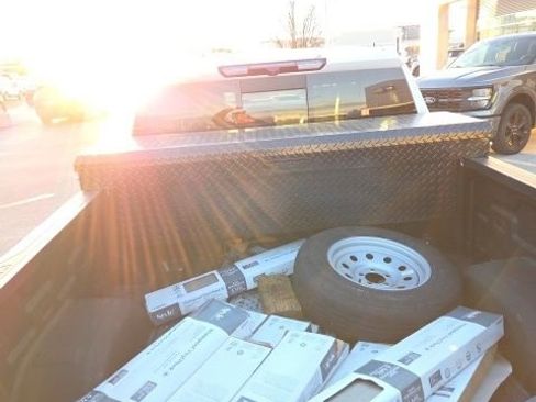 Used 2023 Chevrolet Silverado 1500 LT Trail Boss w/ Convenience Package II image 8