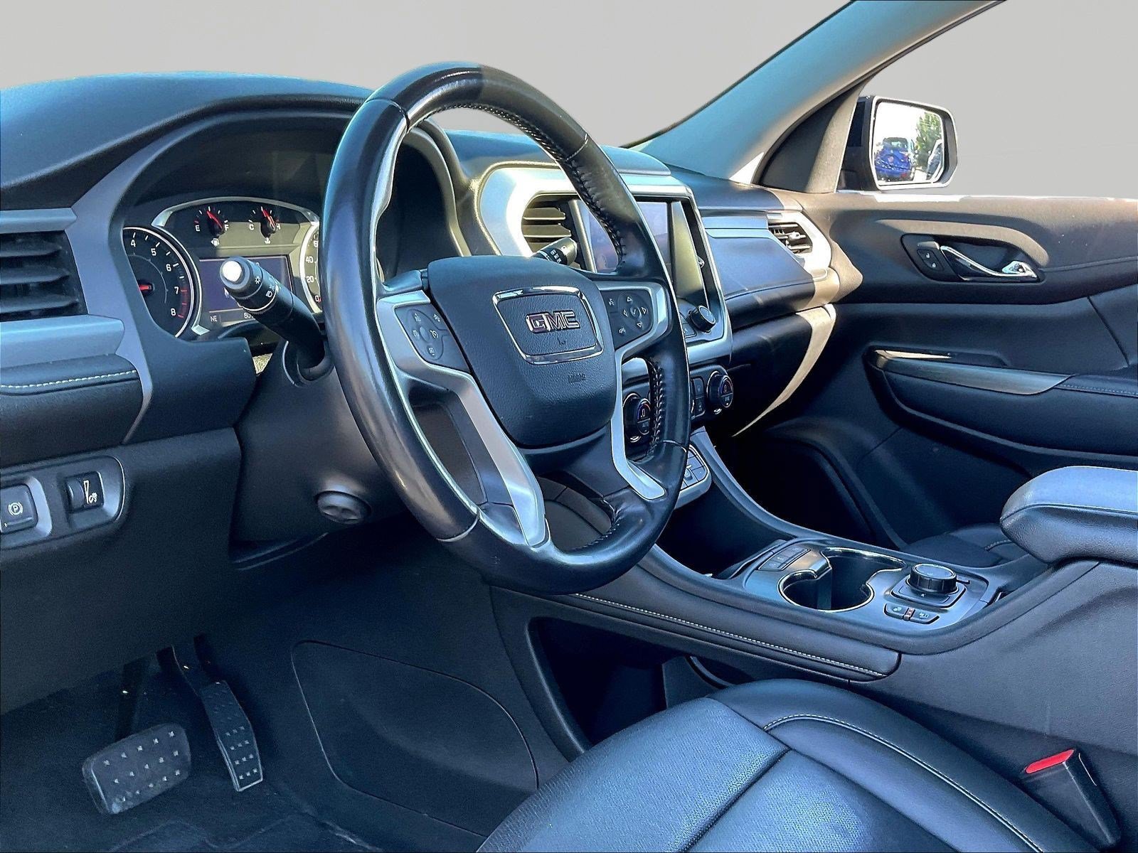 Used 2021 GMC Acadia SLT w/ Elevation Edition AWD/4WD image 17