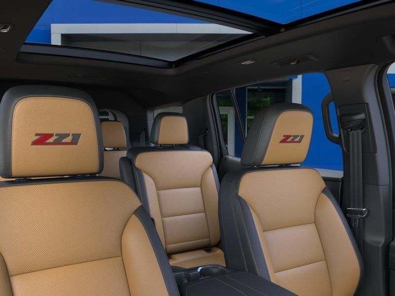 New 2027 Chevrolet Traverse Z71 w/ Driver Confidence Package AWD/4WD image 24