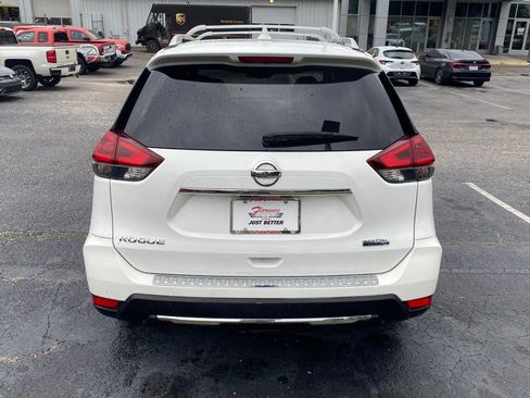 Used 2019 Nissan Rogue S w/ Special Edition Package FWD image 14