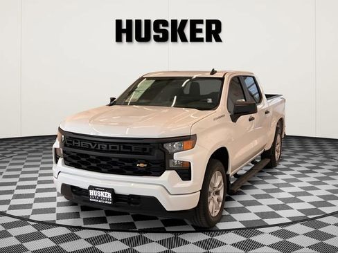 Used 2023 Chevrolet Silverado 1500 Custom AWD/4WD image 4