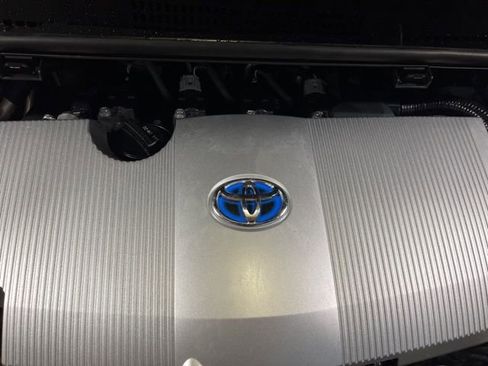 Used 2018 Toyota Prius Prime Premium image 21