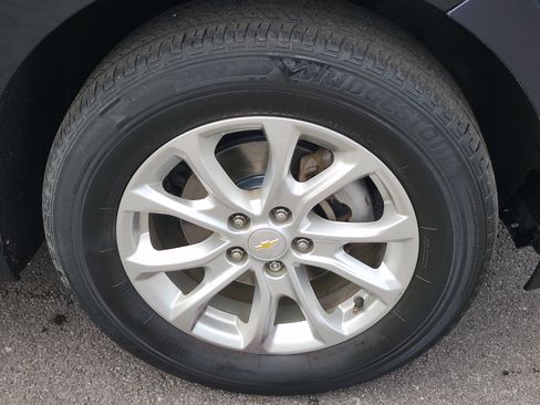 Used 2020 Chevrolet Equinox LS AWD/4WD image 10