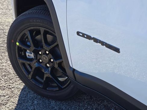 New 2026 Jeep Compass Latitude AWD/4WD image 17
