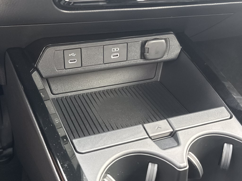 New 2027 Toyota Prius Plug-In Hybrid FWD image 25