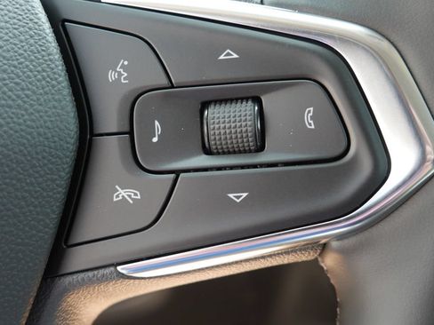 New 2026 Chevrolet TrailBlazer LT w/ Midnight Edition AWD/4WD image 18