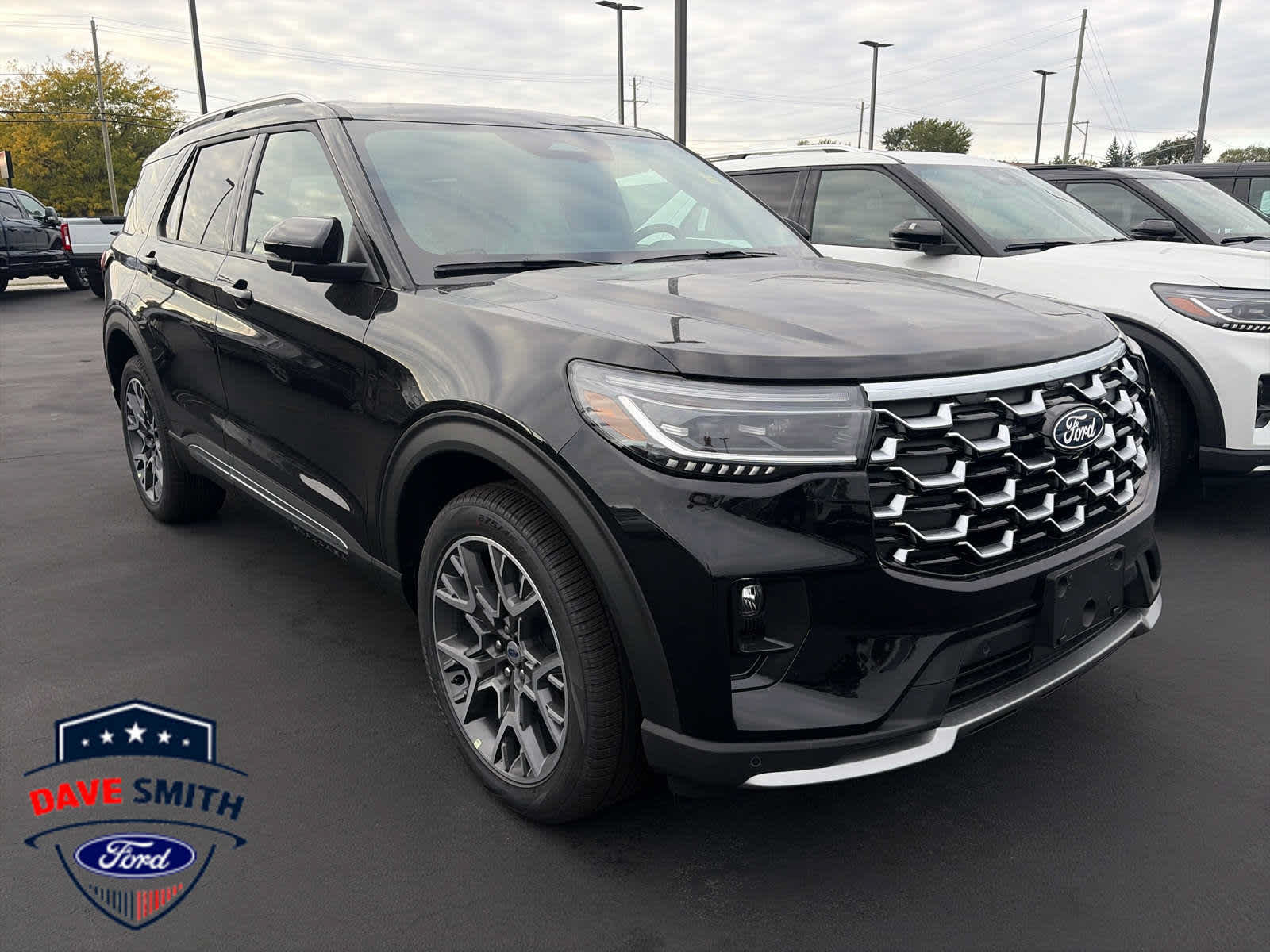 New 2027 Ford Explorer Platinum w/ 3.0L Ultimate Package AWD/4WD image 2