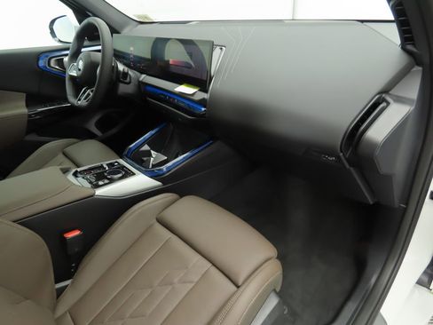 New 2026 BMW X3 xDrive30 w/ Premium Package image 17